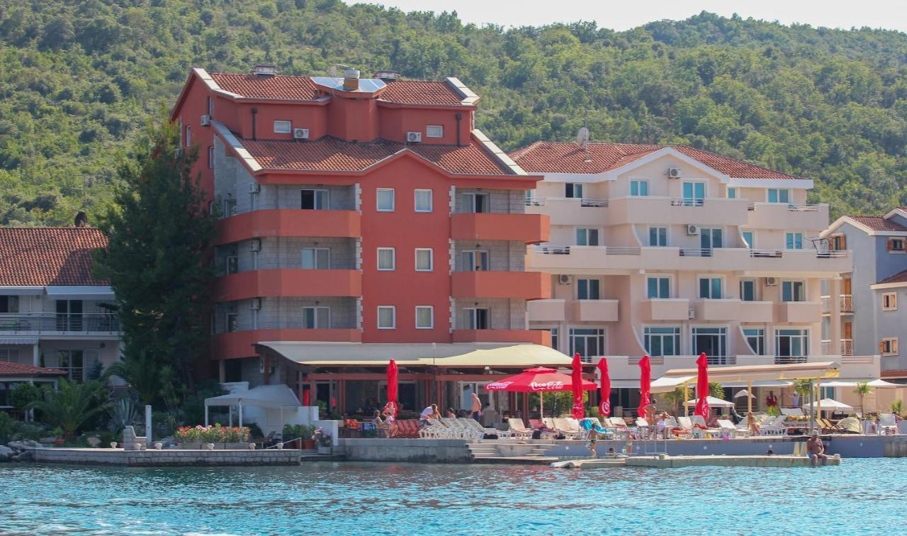 Apart Hotel Samardzic Тиват Екстер'єр фото