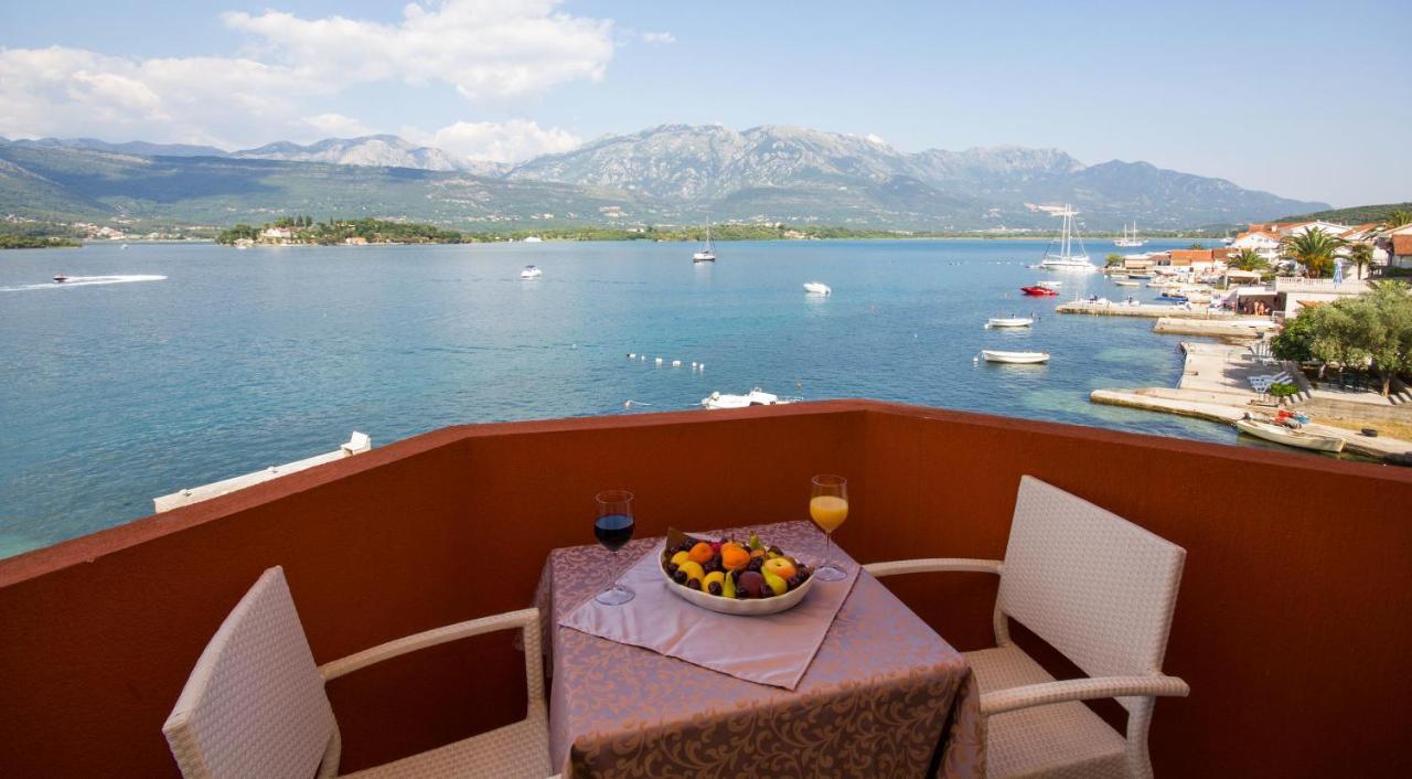 Apart Hotel Samardzic Тиват Екстер'єр фото
