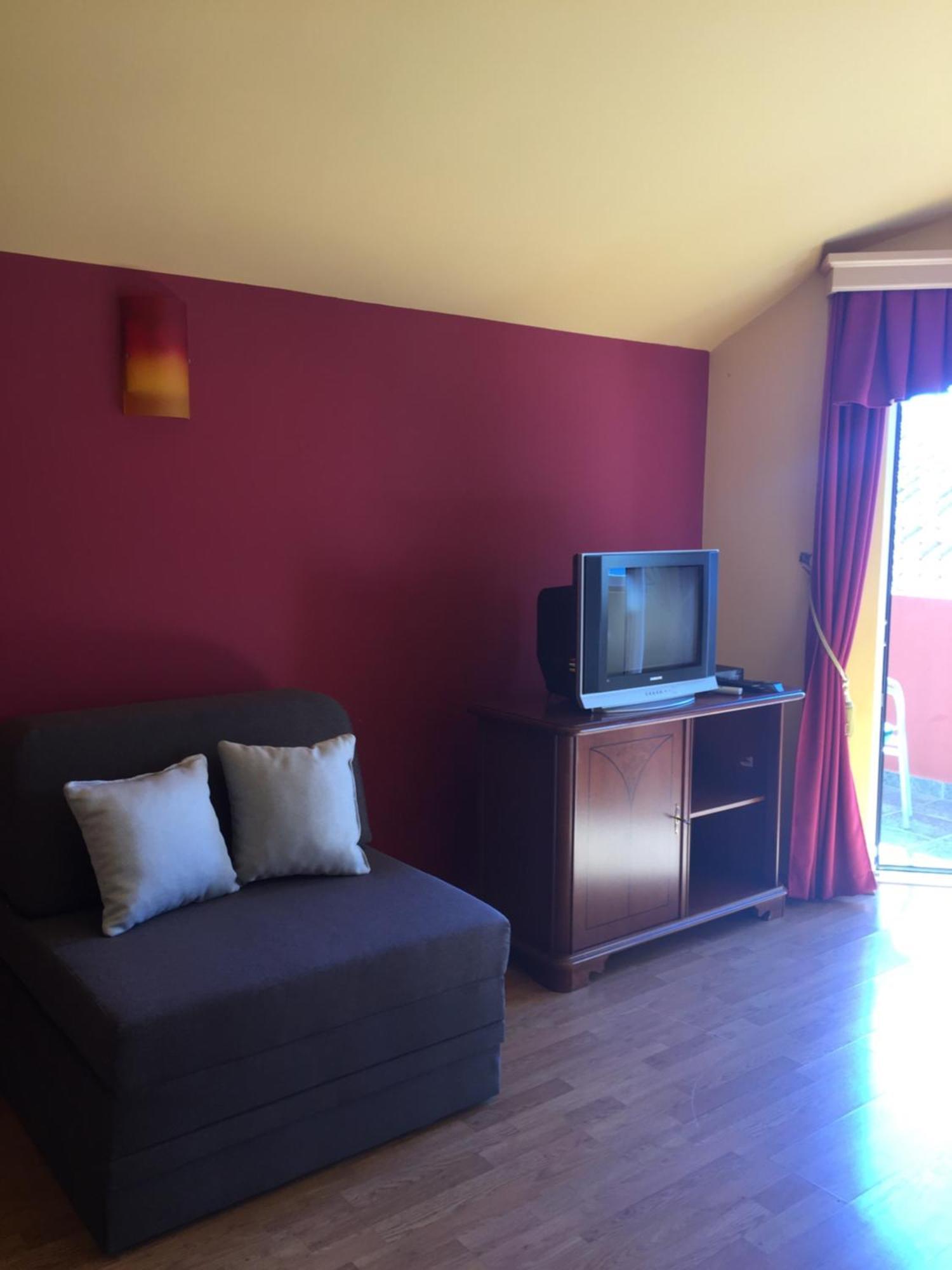 Apart Hotel Samardzic Тиват Екстер'єр фото
